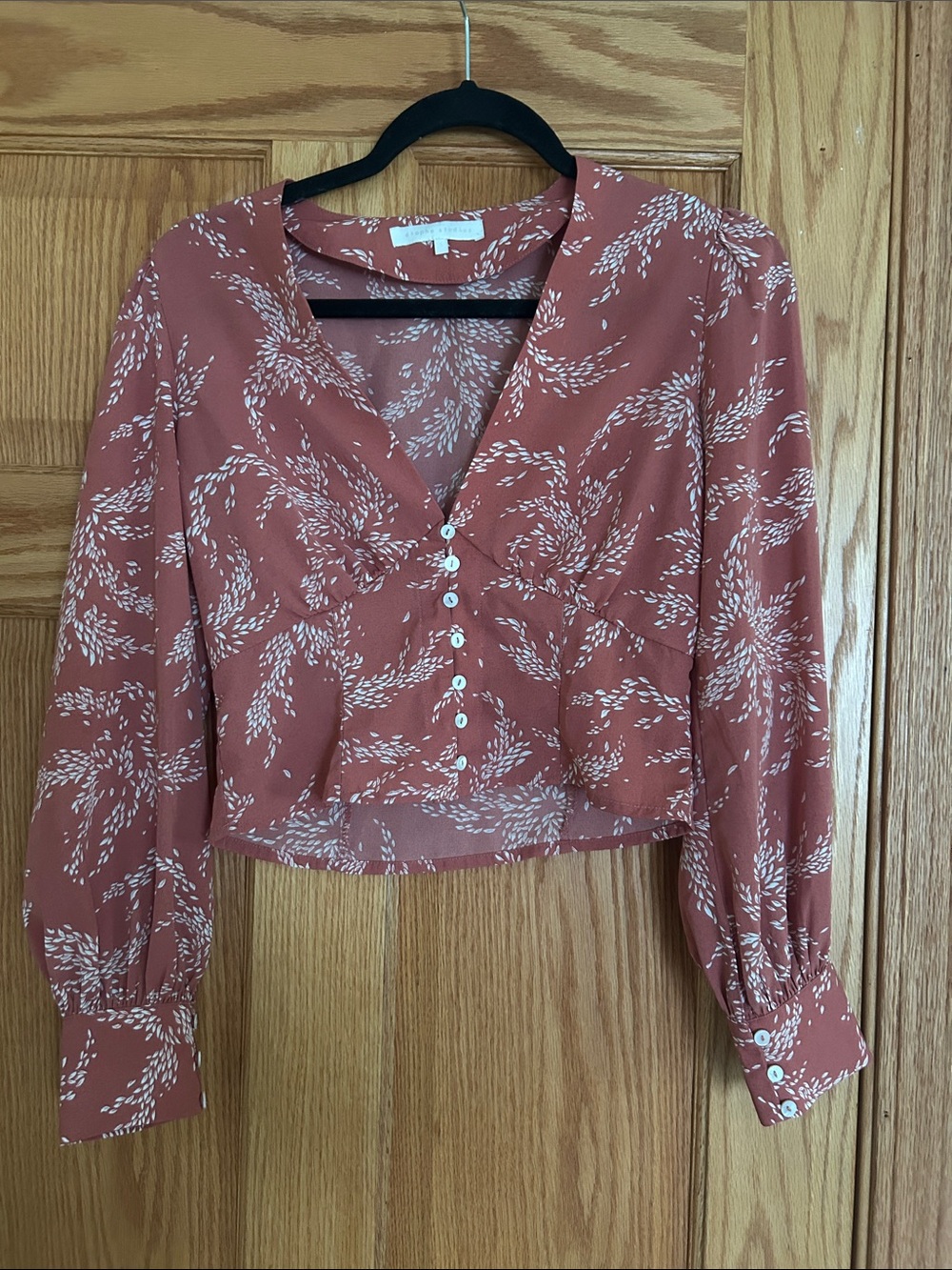 Long-Sleeve V-Neck Button-Front Top - Pink and White Floral